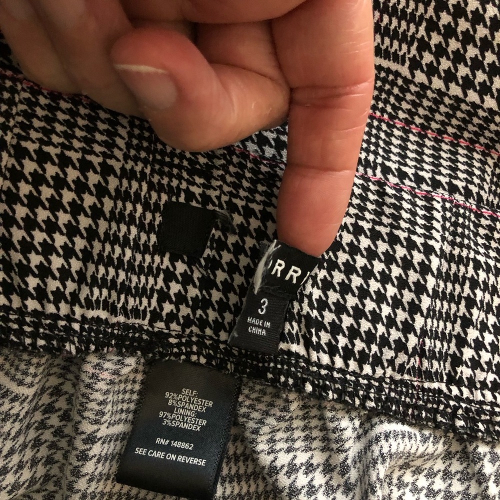 Torrid Houndstooth Cigarette Pant - Picture 5 of 7